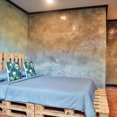 Baan Rabieng Talay Homestayบ้านระเบียงทะเล โฮมสเตย์เกาะกูด Ko Kut Екстер'єр фото