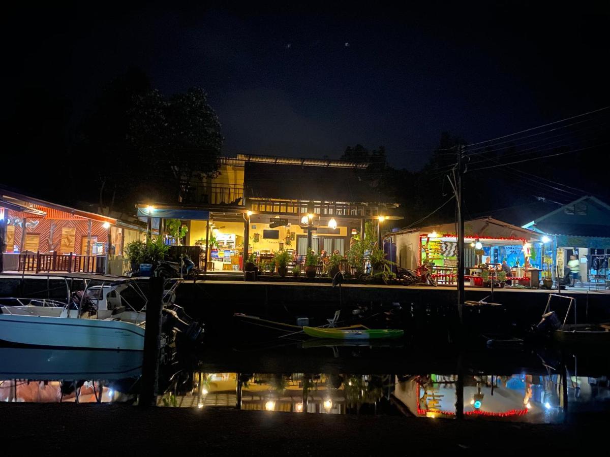 Baan Rabieng Talay Homestayบ้านระเบียงทะเล โฮมสเตย์เกาะกูด Ko Kut Екстер'єр фото