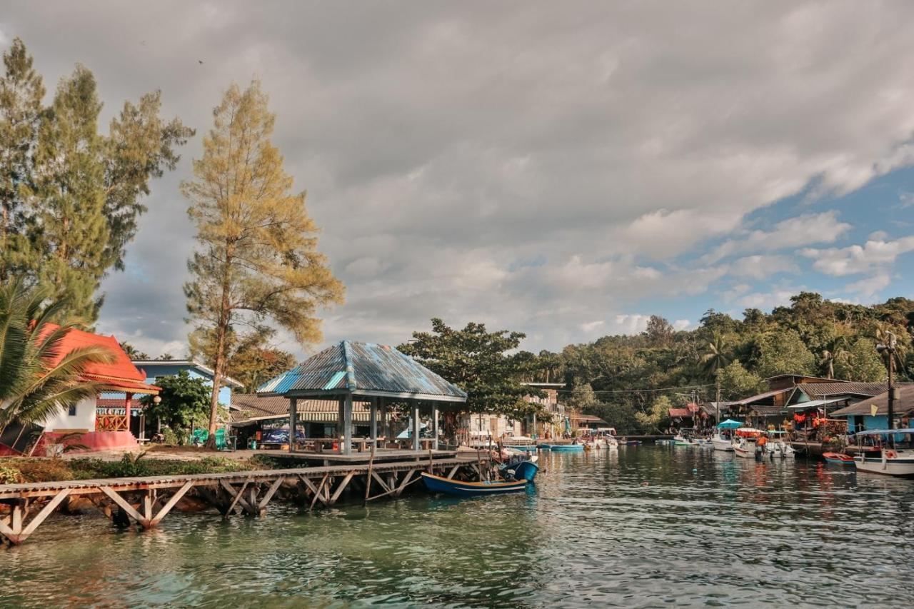 Baan Rabieng Talay Homestayบ้านระเบียงทะเล โฮมสเตย์เกาะกูด Ko Kut Екстер'єр фото