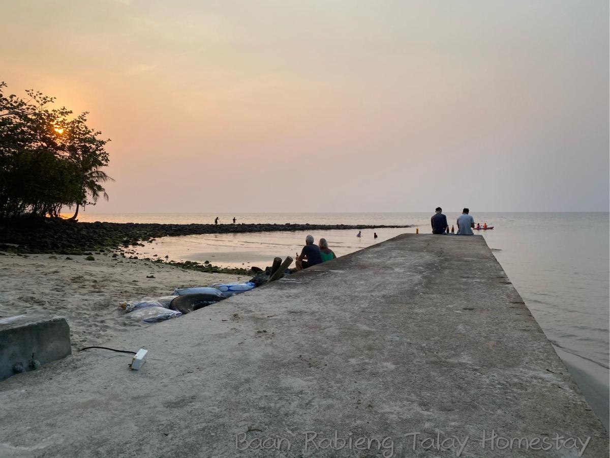 Baan Rabieng Talay Homestayบ้านระเบียงทะเล โฮมสเตย์เกาะกูด Ko Kut Екстер'єр фото