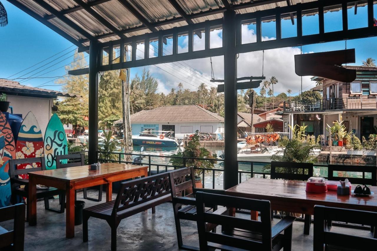 Baan Rabieng Talay Homestayบ้านระเบียงทะเล โฮมสเตย์เกาะกูด Ko Kut Екстер'єр фото