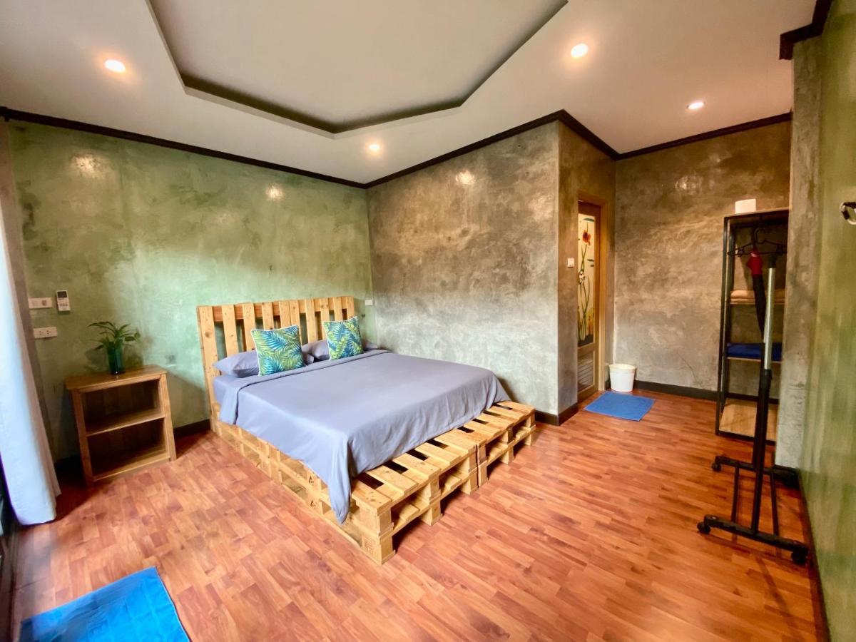 Baan Rabieng Talay Homestayบ้านระเบียงทะเล โฮมสเตย์เกาะกูด Ko Kut Екстер'єр фото